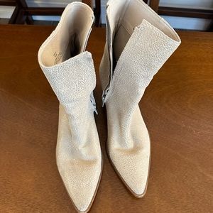Matisse western bootie, size 10